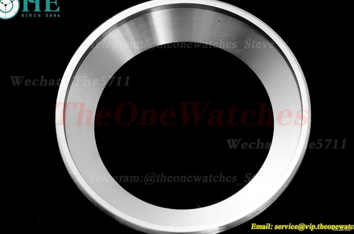 dweller APF SS 126660 VR3235 Black DeepSea 44mm Dot SS 0407